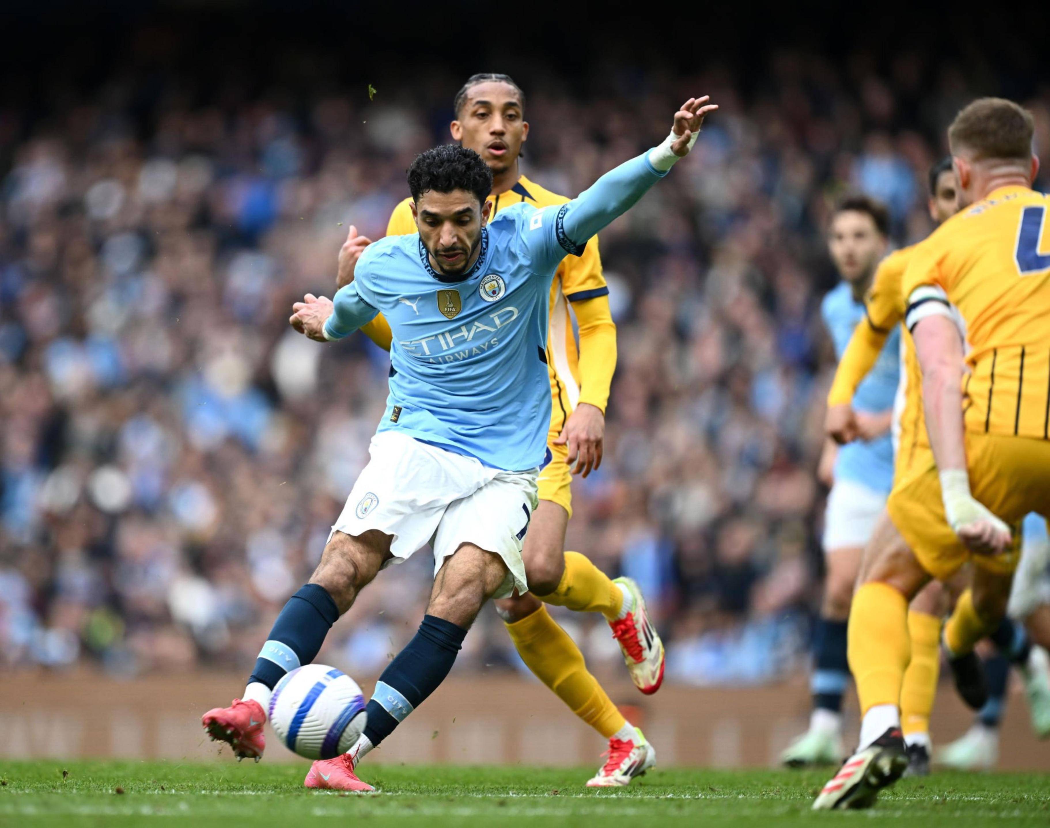  世界杯转会风云：罗马盯上锋线强援，哈兰德或成交易筹码