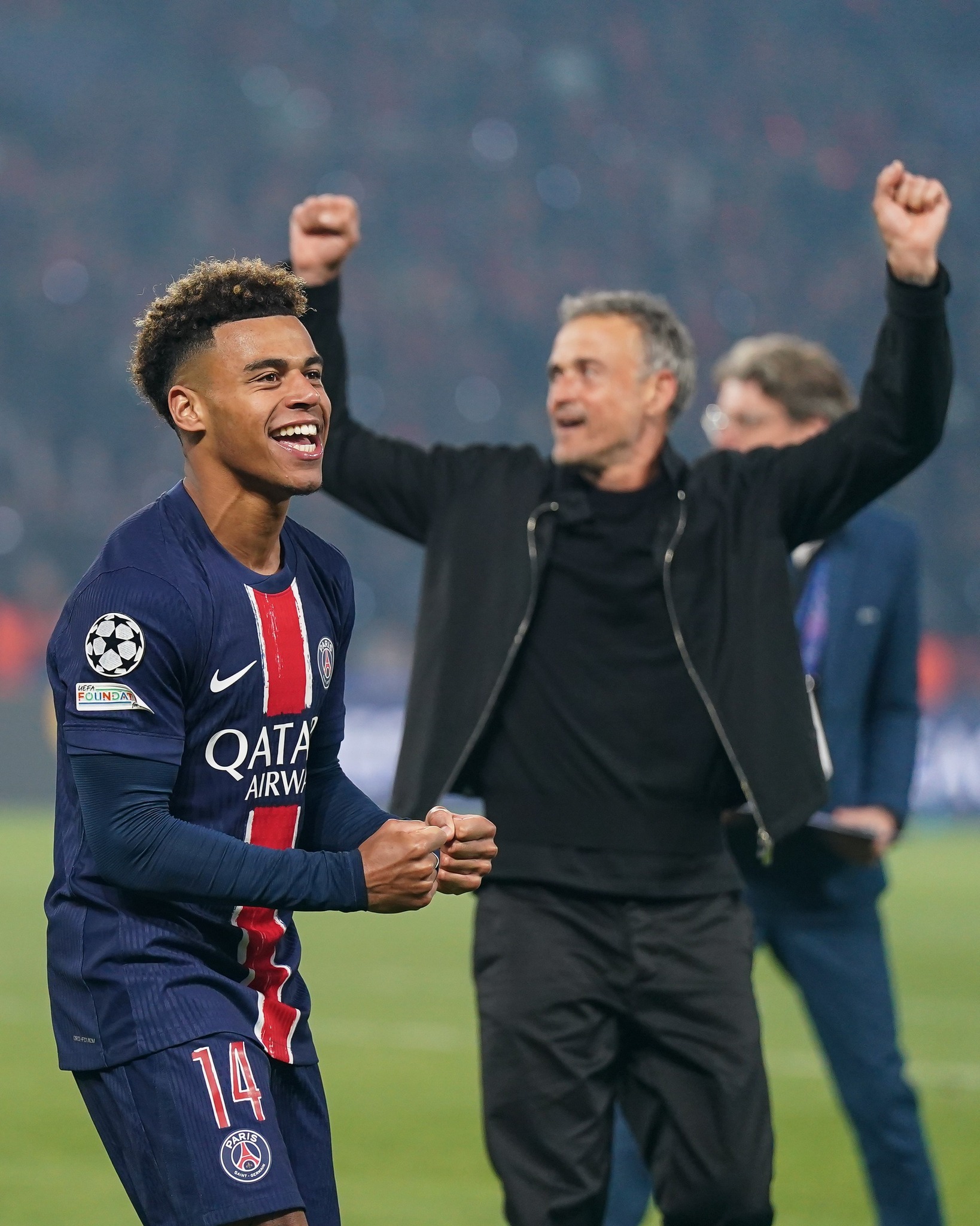  贝林厄姆复出首秀出彩，曼联主场惊险巴黎圣日耳曼，豪取2连胜